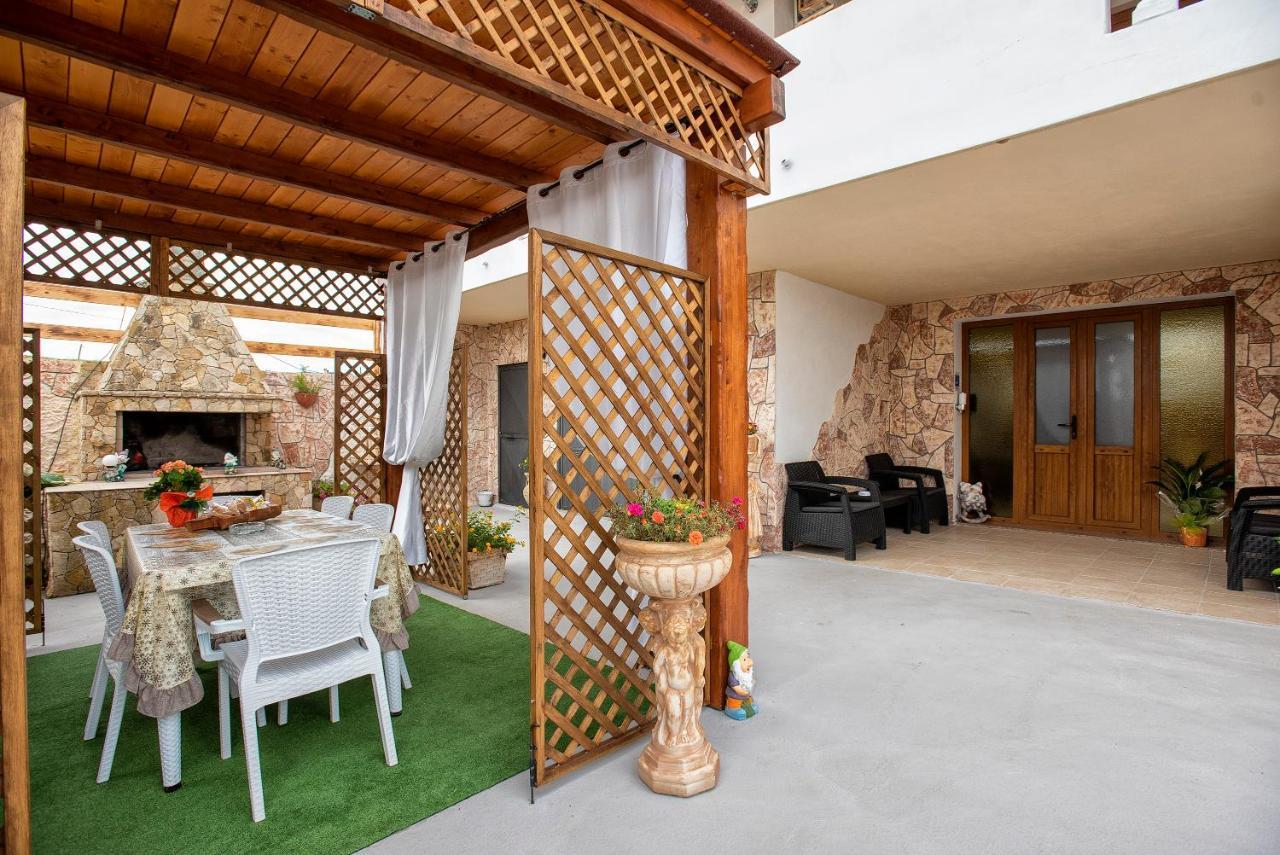 Apartmán Da Mario & Marianna Campanedda Exteriér fotografie