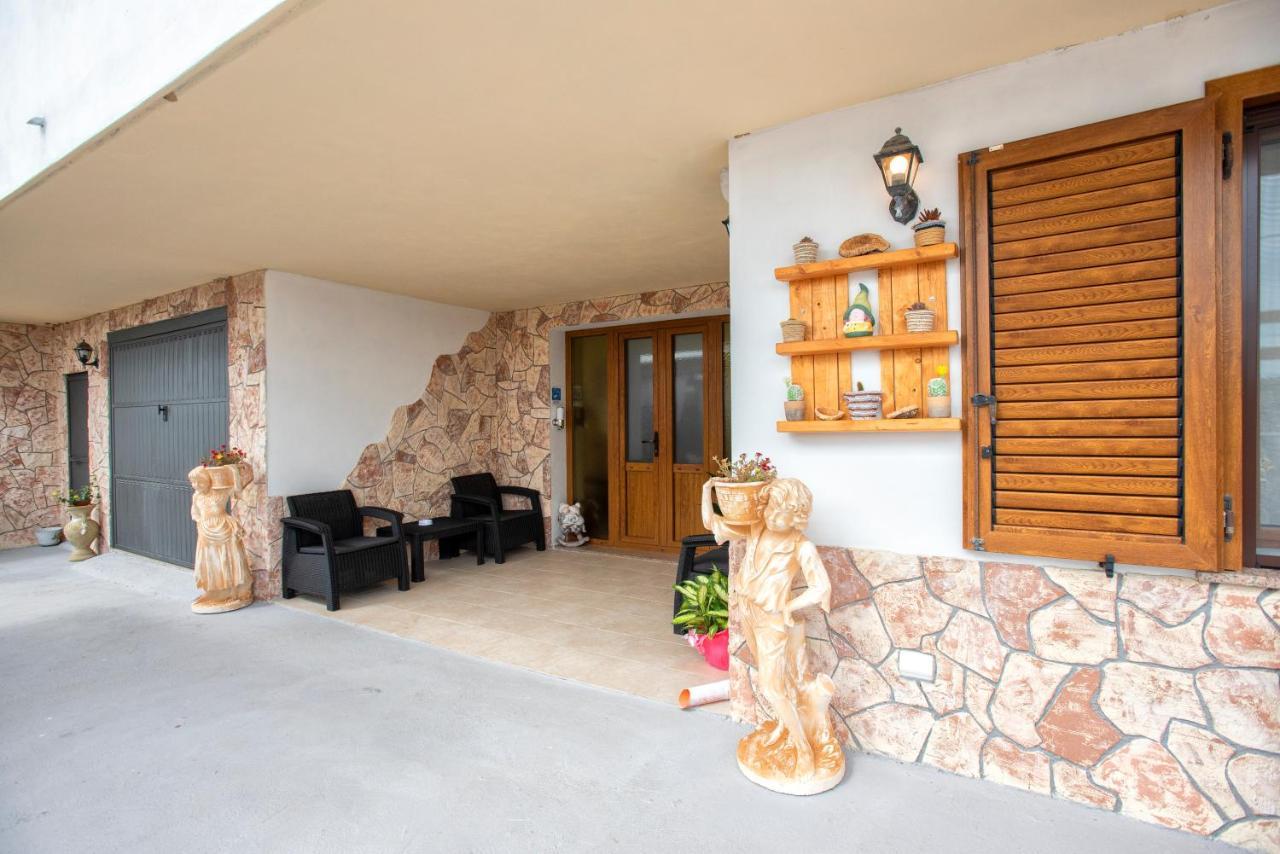 Apartmán Da Mario & Marianna Campanedda Exteriér fotografie
